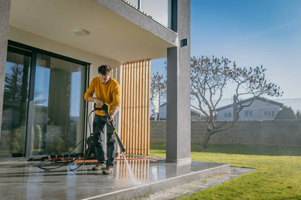 Best Animal Enclosure Cleaning  in Elmsford, NY